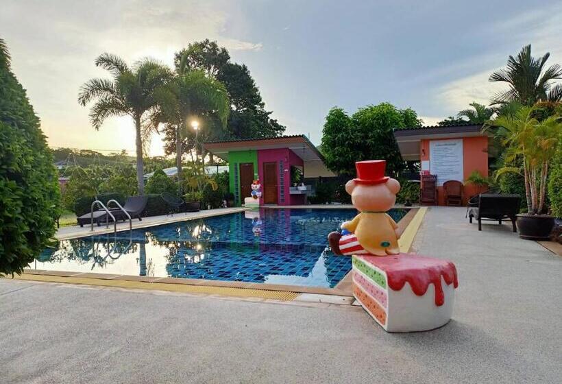 Hotell บ้านทิพรัตน์ สัตหีบ