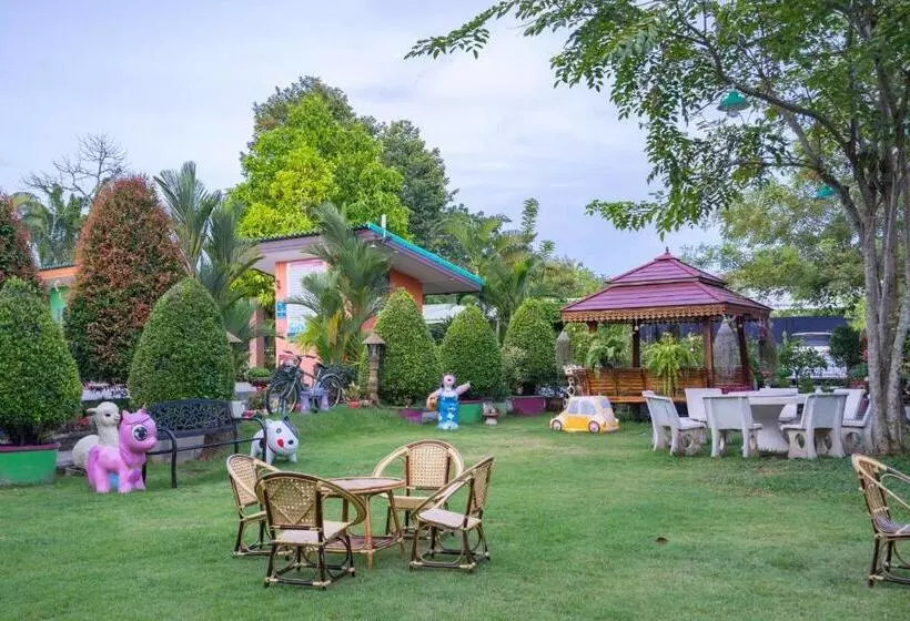 Hotelli บ้านทิพรัตน์ สัตหีบ