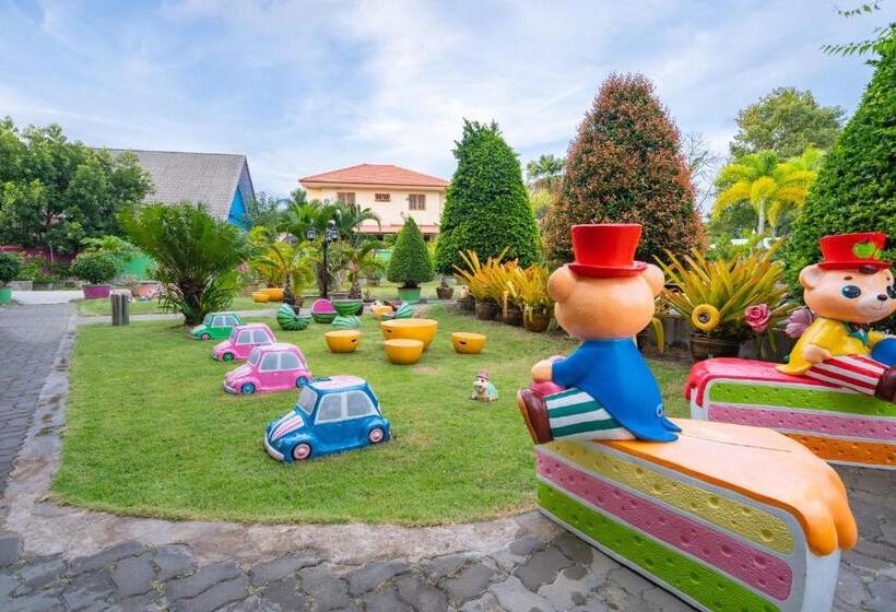 Hotell บ้านทิพรัตน์ สัตหีบ