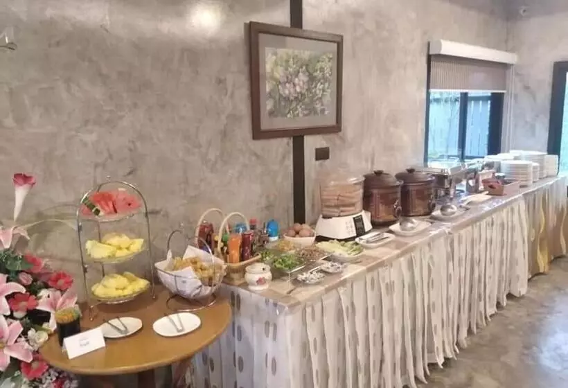 Hotelli บ้านทิพรัตน์ สัตหีบ