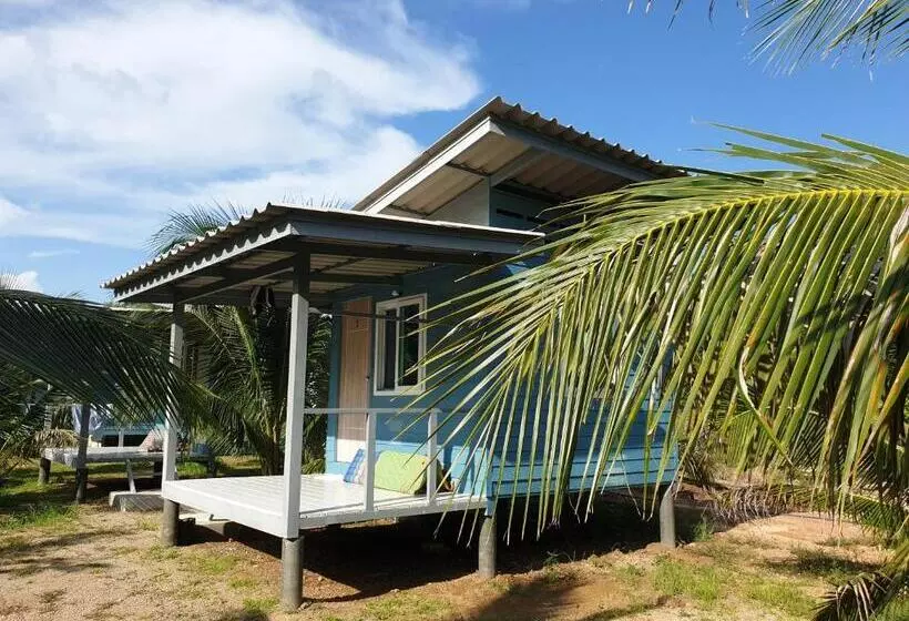 Hotelli Baan Suan Coconut Ko Yao Noi