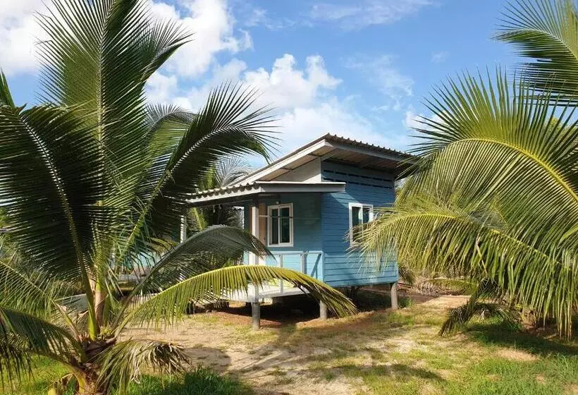 Hotelli Baan Suan Coconut Ko Yao Noi