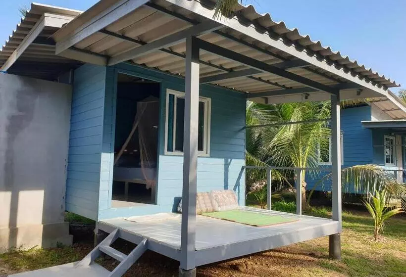 Hotelli Baan Suan Coconut Ko Yao Noi