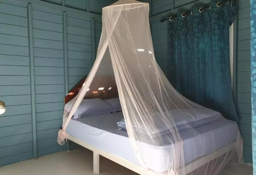 Hotelli Baan Suan Coconut Ko Yao Noi