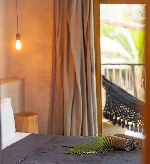 Hotelli Villa Mango Jeri