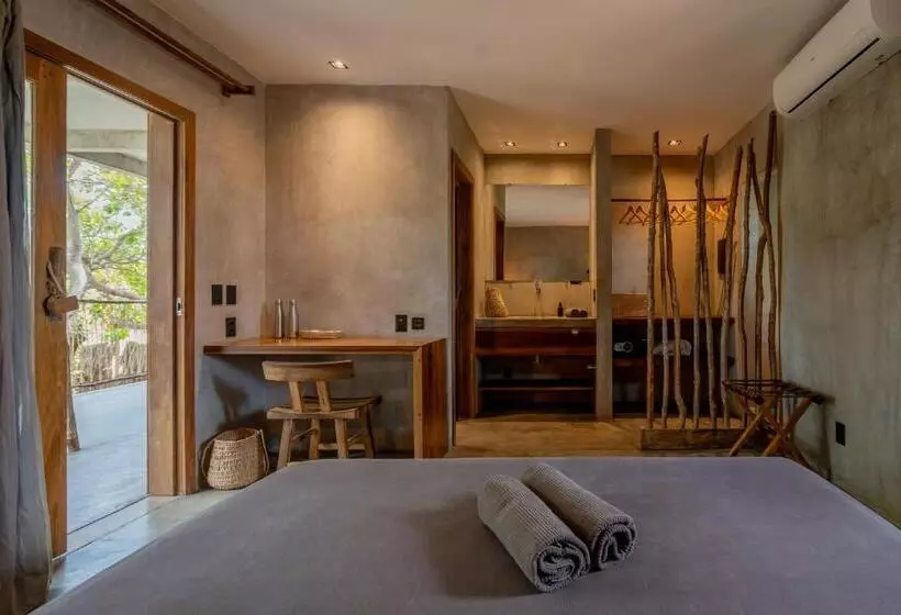 Hotelli Villa Mango Jeri