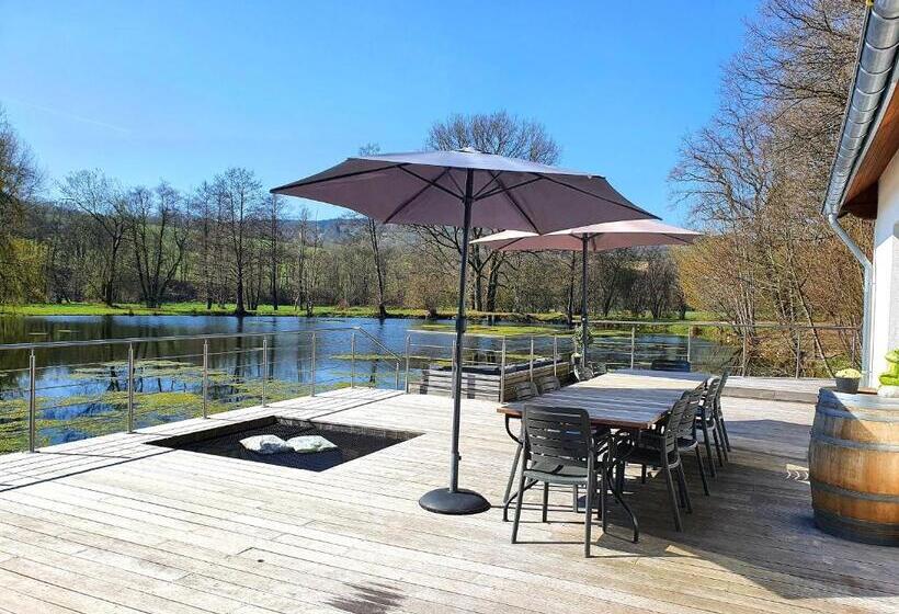 تختخواب و صبحانه Les étangs Du Thioux Guest House