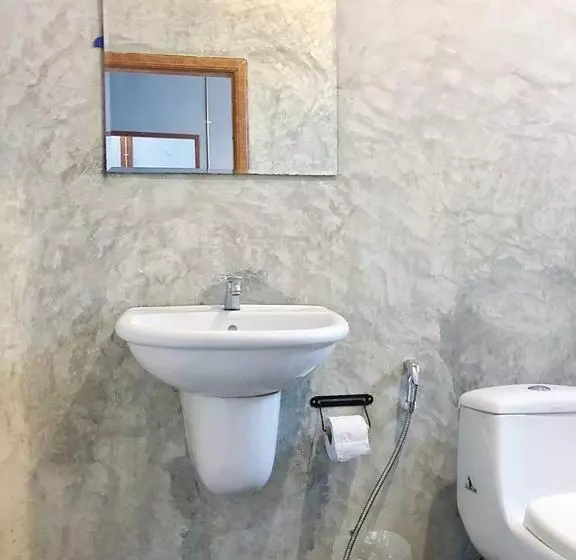 Majatalo เชอโคว์ เชอโคว์ โฮมสเตย์