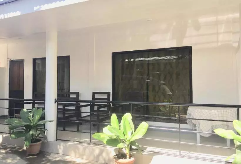 Majatalo Paguia’s Cottages