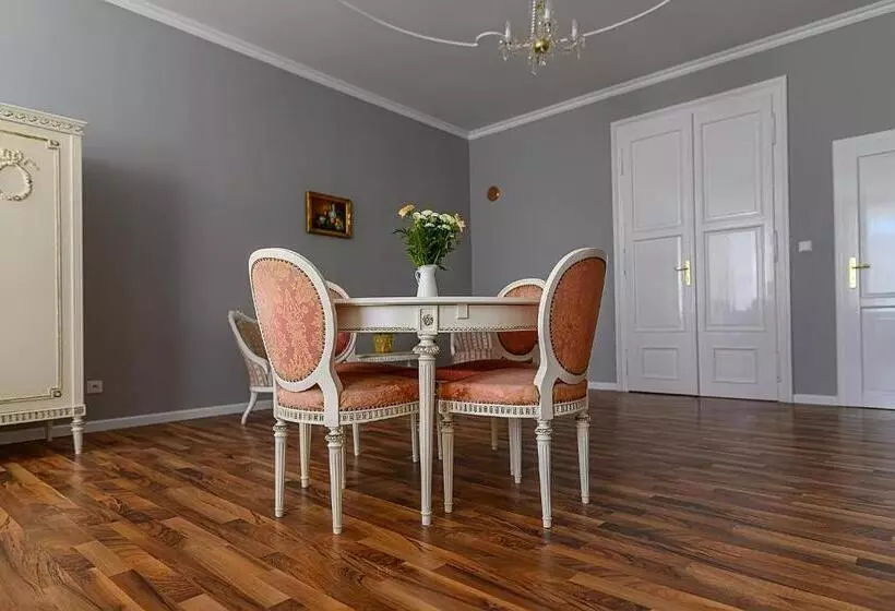 Majatalo Penzion Florián Telč