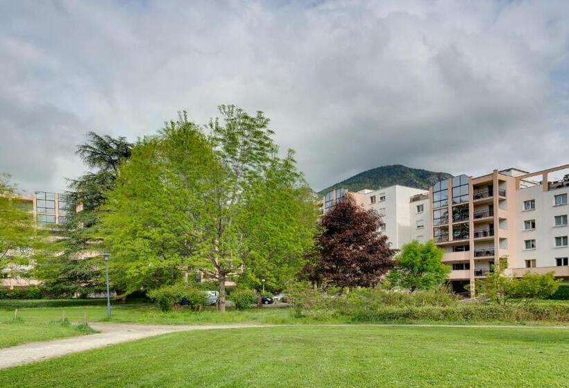 The Parc Des Raisses   T2 For 4 People