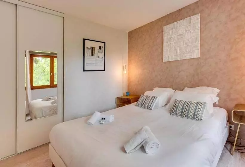 The Parc Des Raisses   T2 For 4 People