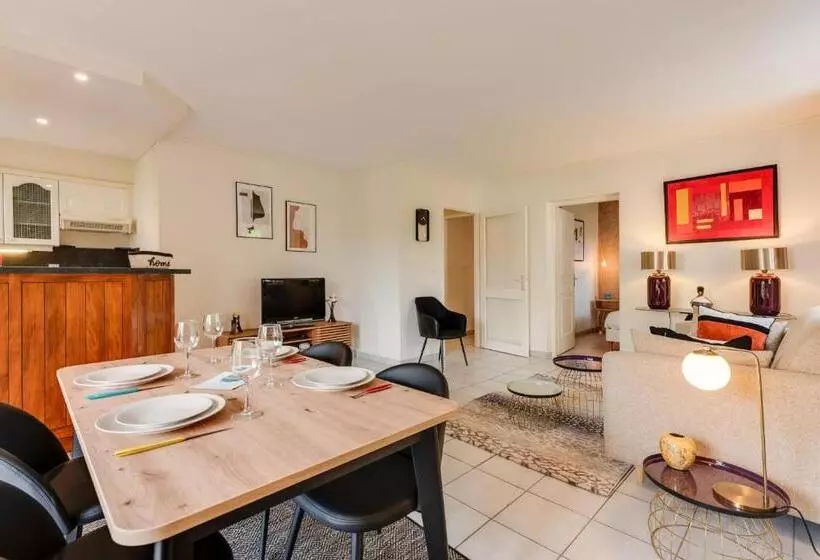 The Parc Des Raisses   T2 For 4 People