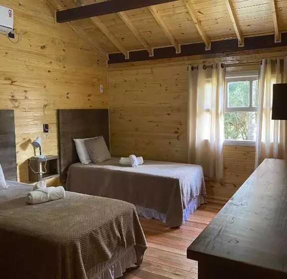 Retkeilymaja Pousada Cardoso