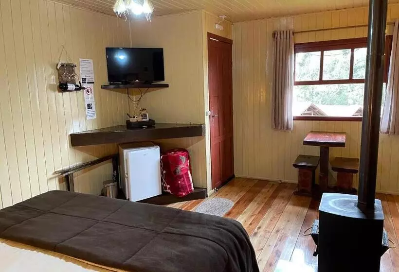 Retkeilymaja Pousada Cardoso