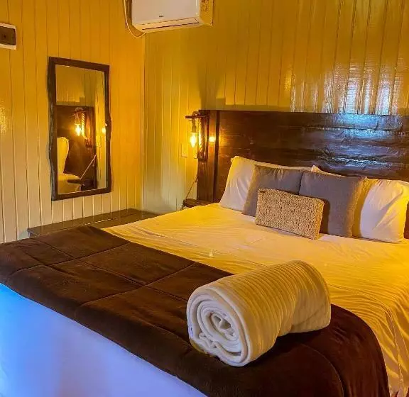 Retkeilymaja Pousada Cardoso