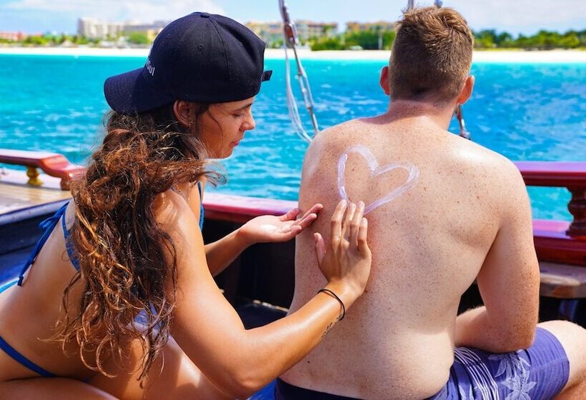 Beach Front Luxury Villa! Boca Catalina Malmok!