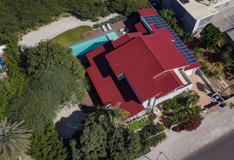 Beach Front Luxury Villa! Boca Catalina Malmok!