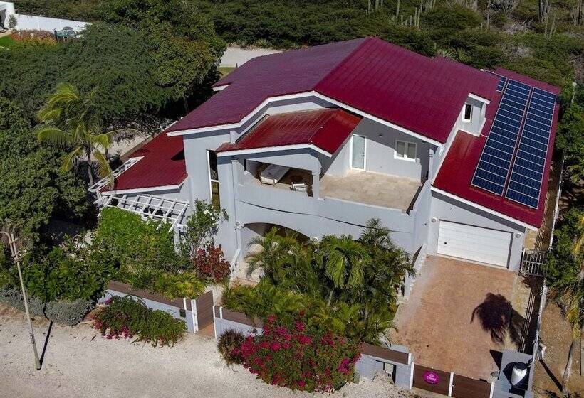 Beach Front Luxury Villa! Boca Catalina Malmok!