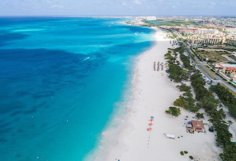 Beach Front Luxury Villa! Boca Catalina Malmok!