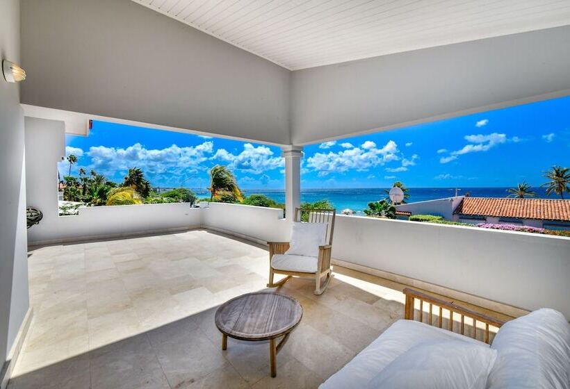 Beach Front Luxury Villa! Boca Catalina Malmok!