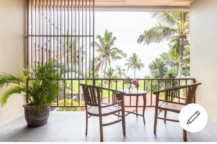 住宿加早餐 Medewi Beach View Villa