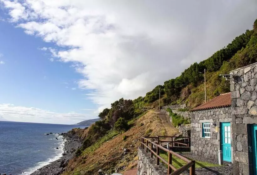 ホテル Abrigo Da Cascata   Casas De Campo   São Jorge