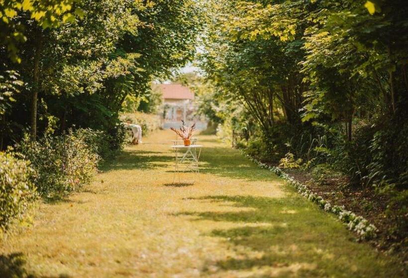 פנסיון Château De La Tourlandry