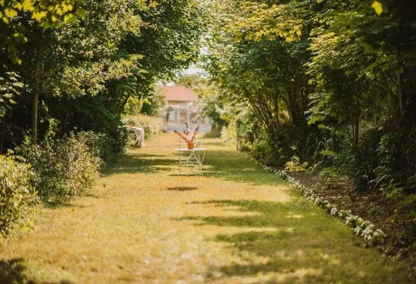 ペンション Château De La Tourlandry
