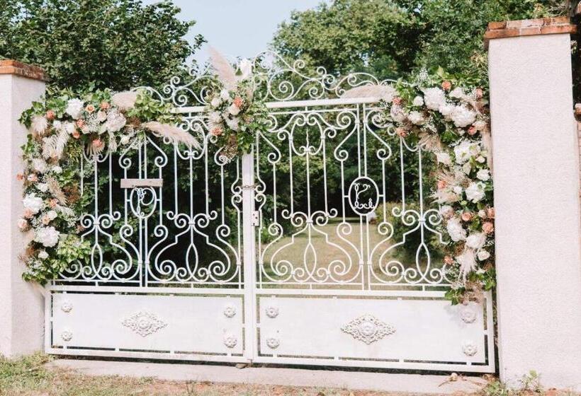 פנסיון Château De La Tourlandry