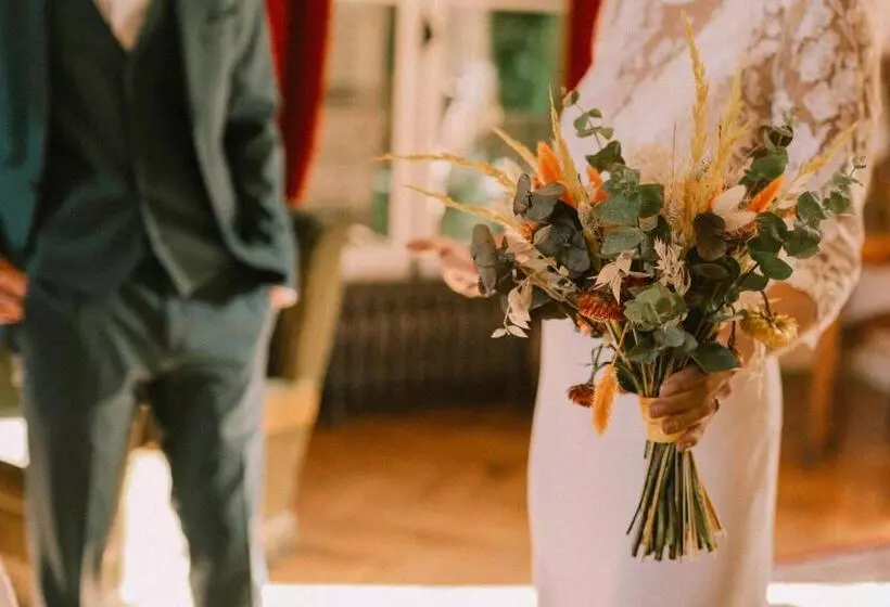 ペンション Château De La Tourlandry