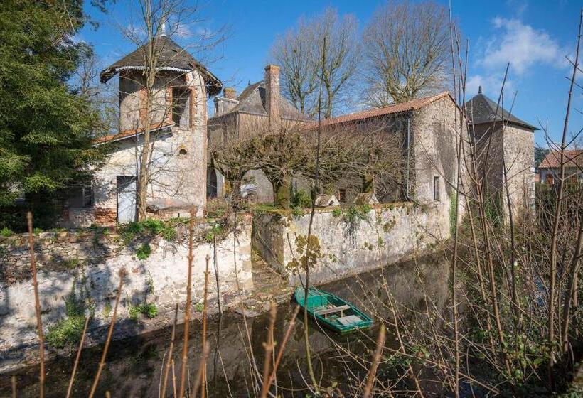 פנסיון Château De La Tourlandry