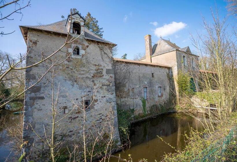 פנסיון Château De La Tourlandry