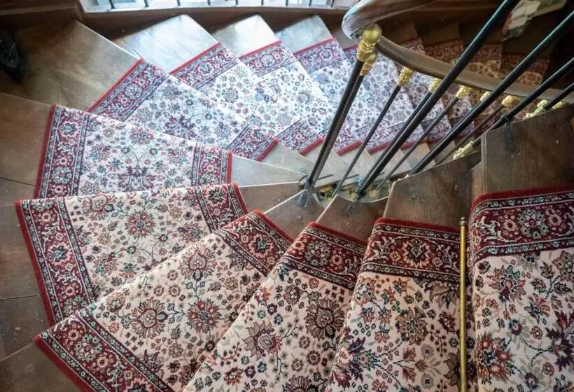 ペンション Château De La Tourlandry