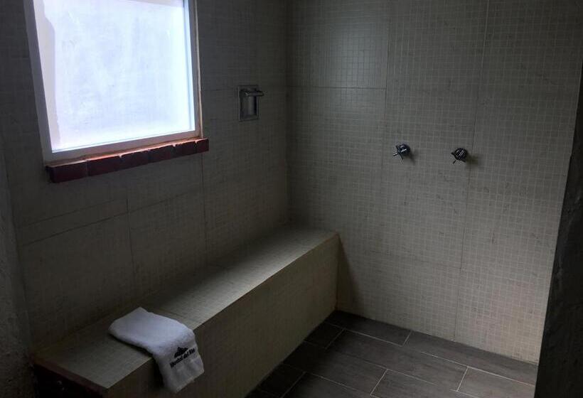 بنسيون Del Rio