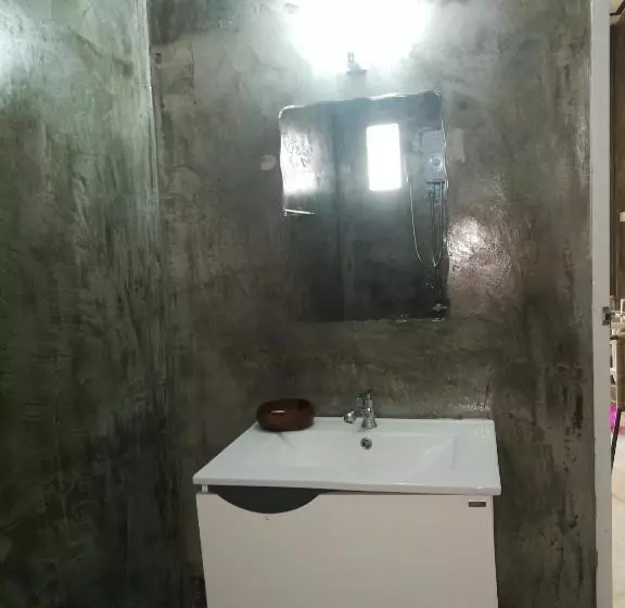 پانسیون Home Garden Chaeson บ้านสวน ชวนฝัน