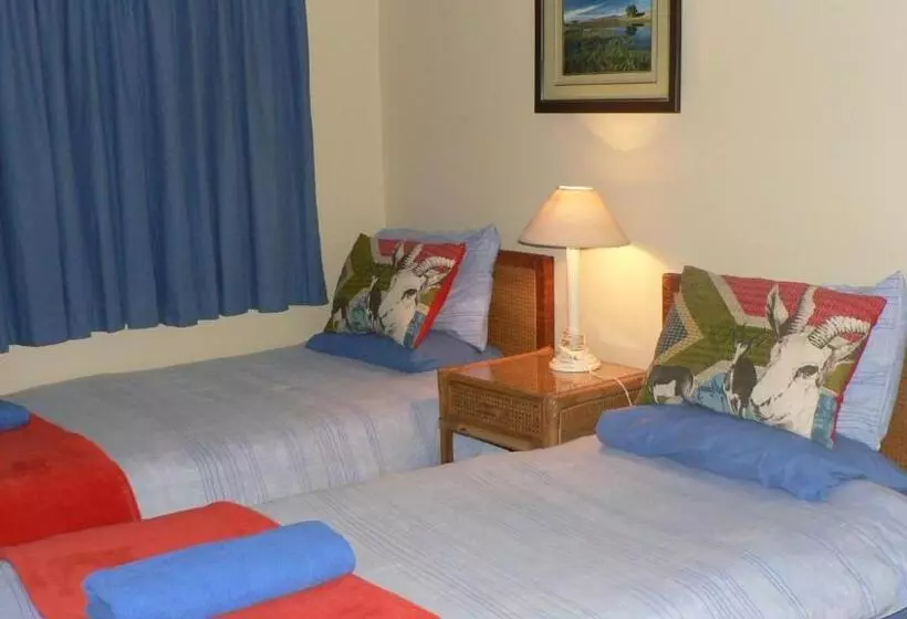 پانسیون Troutbagger Farm