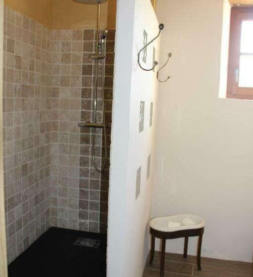 مبيت وإفطار Domaine Insolite Du Petit Moras