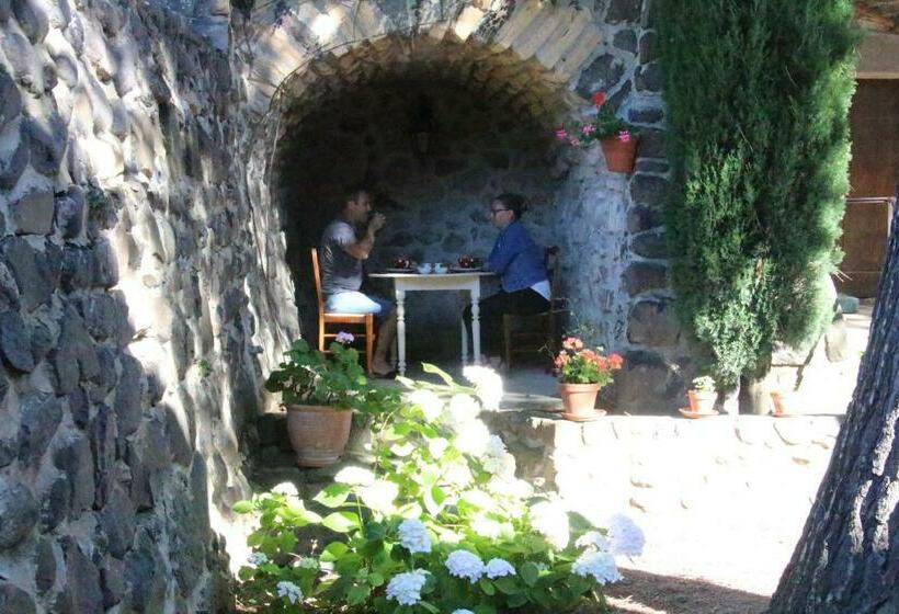 مبيت وإفطار Domaine Insolite Du Petit Moras