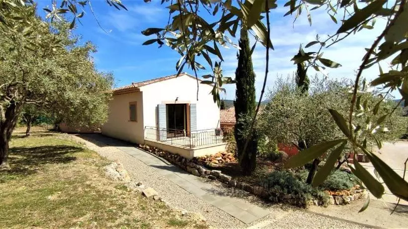 Aamiaismajoitus (B&B) O Patio Du Mas