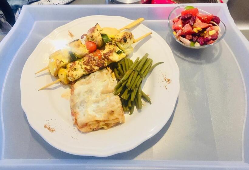 مبيت وإفطار O Patio Du Mas