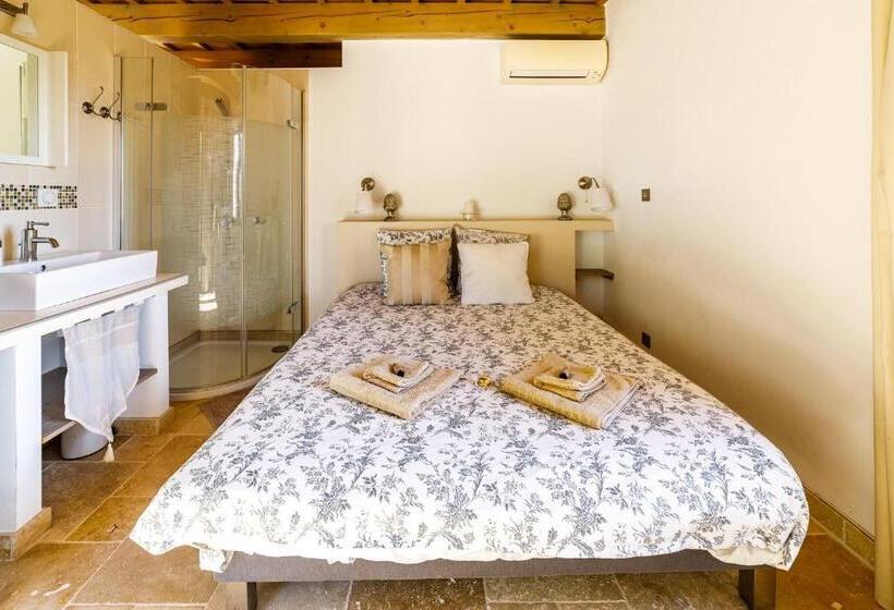 مبيت وإفطار O Patio Du Mas