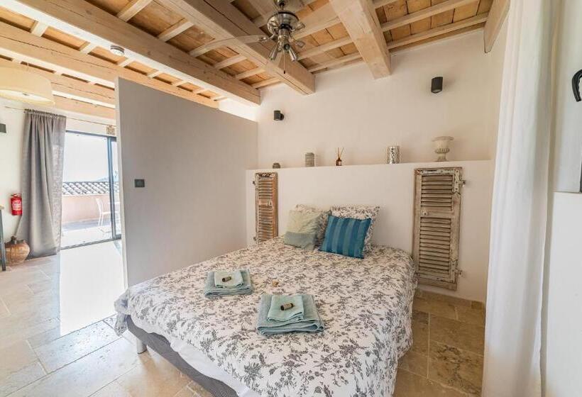 مبيت وإفطار O Patio Du Mas