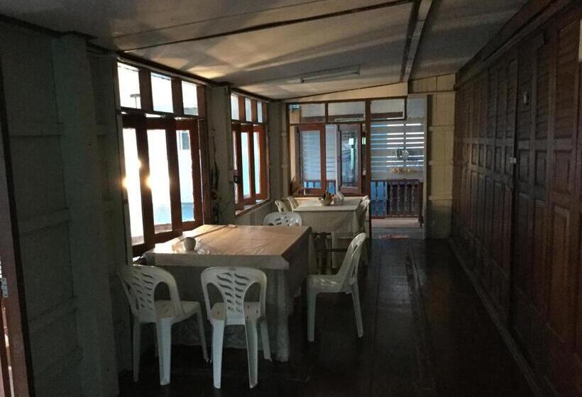 Bed and Breakfast Siriwal Guesthouse