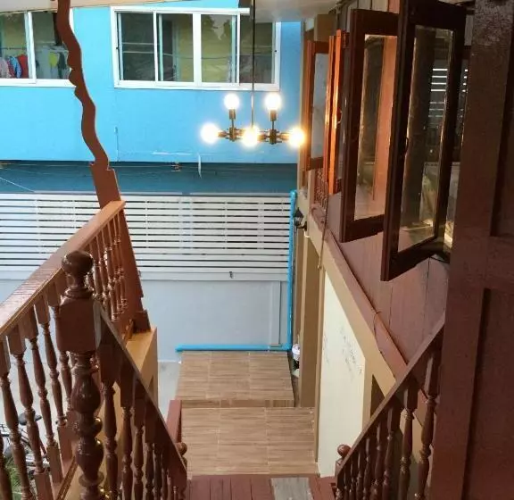 ベッドアンドブレックファースト Siriwal Guesthouse