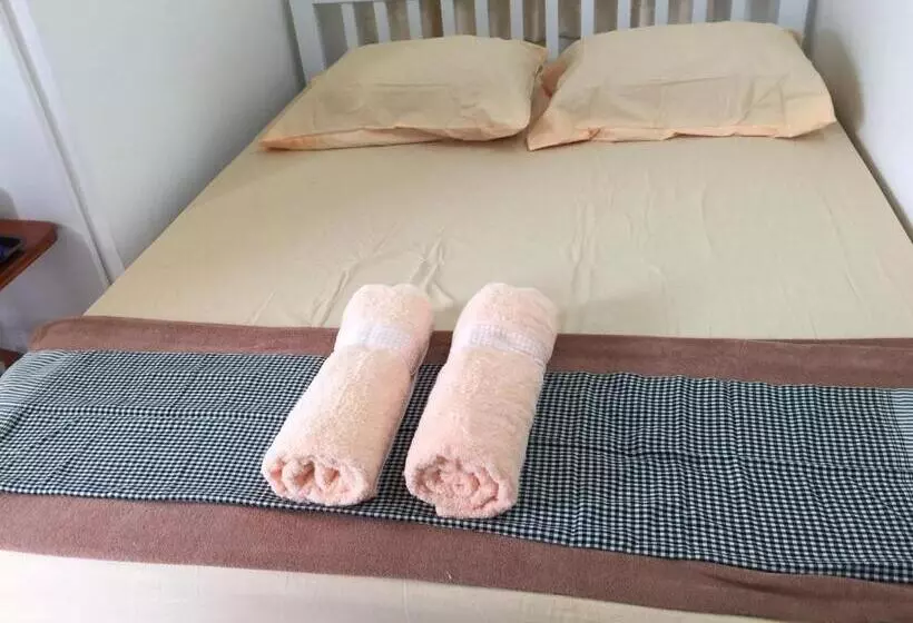 ベッドアンドブレックファースト Siriwal Guesthouse