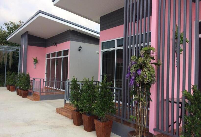 בית מלון כפרי บ้านสวนนิสา