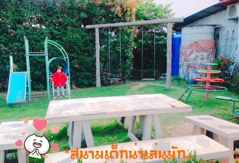 هتل Baan Tawan Shine Surin