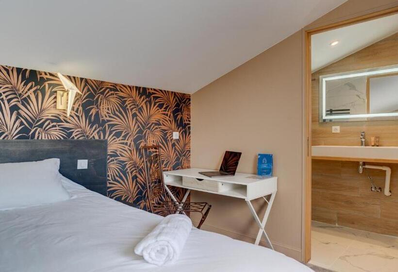 ホテル Hôtel Une Chambre En Ville