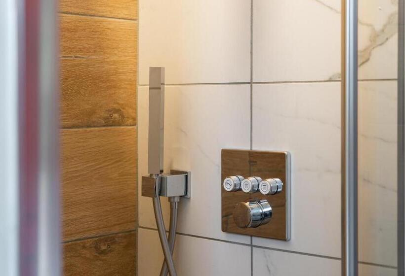 ホテル Hôtel Une Chambre En Ville